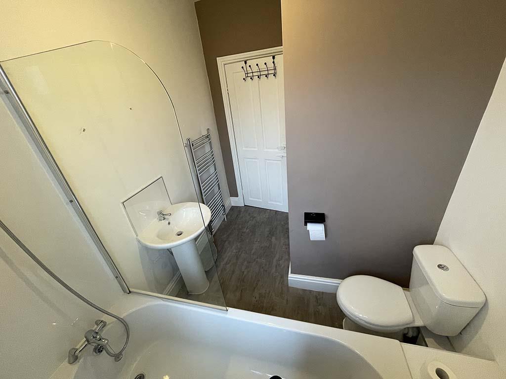 3 bedroom terraced house Let Agreed in Barnoldswick - IMG_8323.jpg